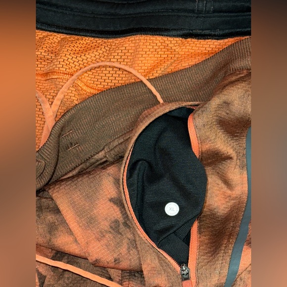 lululemon textured tech short diamond dye warm coral seared grey - size XL - Picture 4 of 4